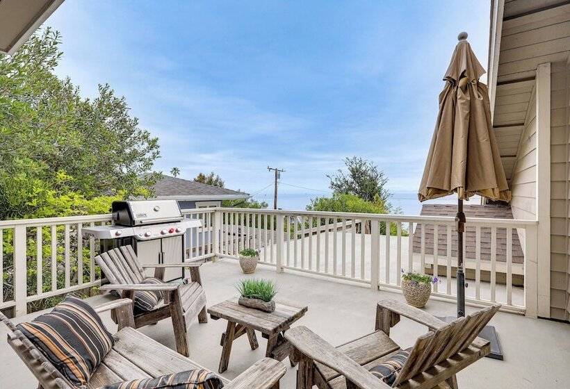 Summerland Home W/ Beach Supplies: Walk To Beach!