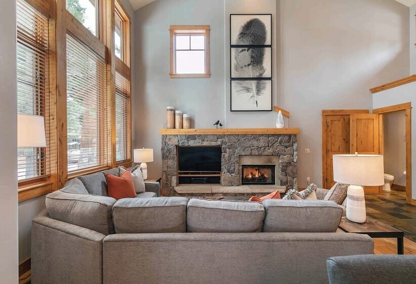 The Cottages At Old Greenwood