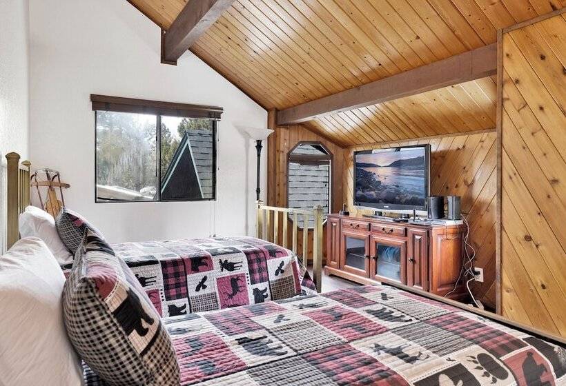 The Moose Tree House #2381