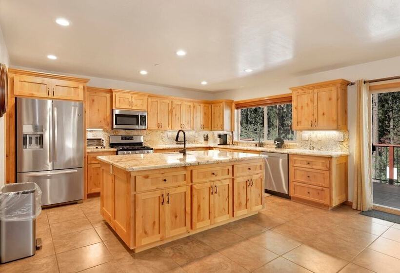 Three Bears Inn #2147