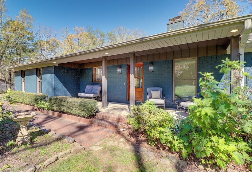 Tranquil Lakefront Greers Ferry Escape W/ Fire Pit