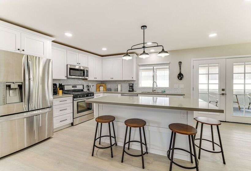 Updated Sun Lakes Home W/ Grill < 1 Mi To Golf