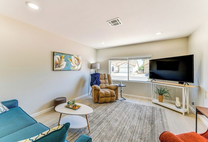 Updated Sun Lakes Home W/ Grill < 1 Mi To Golf