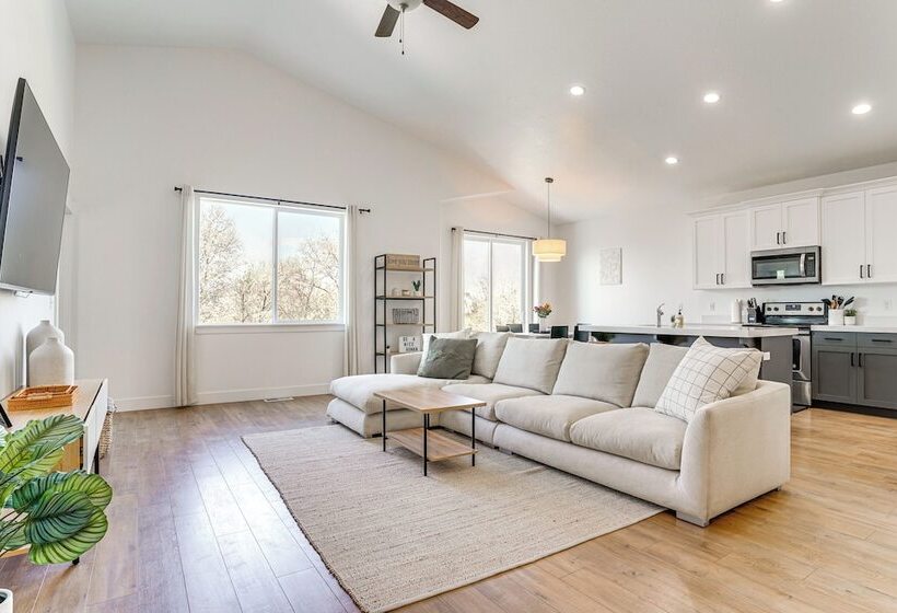 Vineyard Retreat W/ Gas Grill Near Utah Lake!