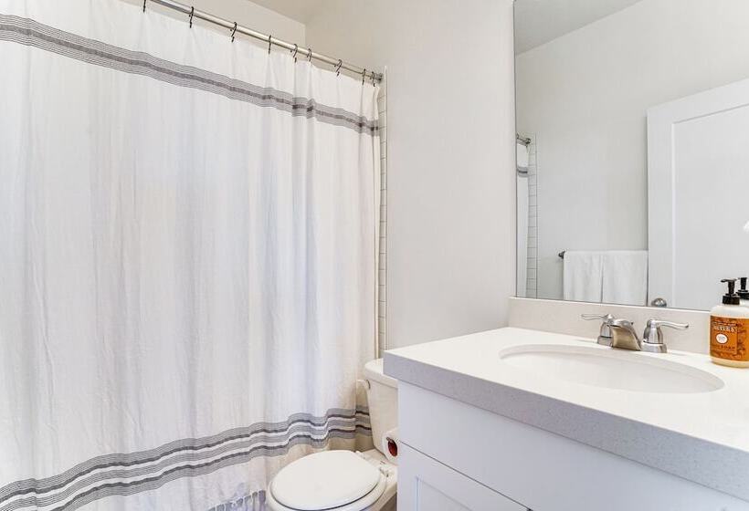 Vineyard Retreat W/ Gas Grill Near Utah Lake!