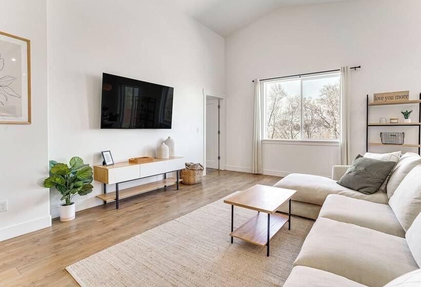 Vineyard Retreat W/ Gas Grill Near Utah Lake!