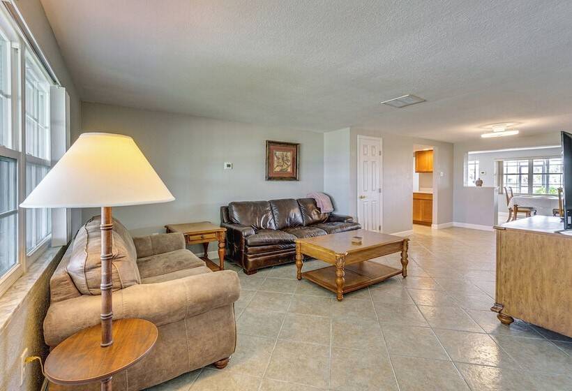 Waterfront Port Charlotte Home < 1 Mi To Beach!