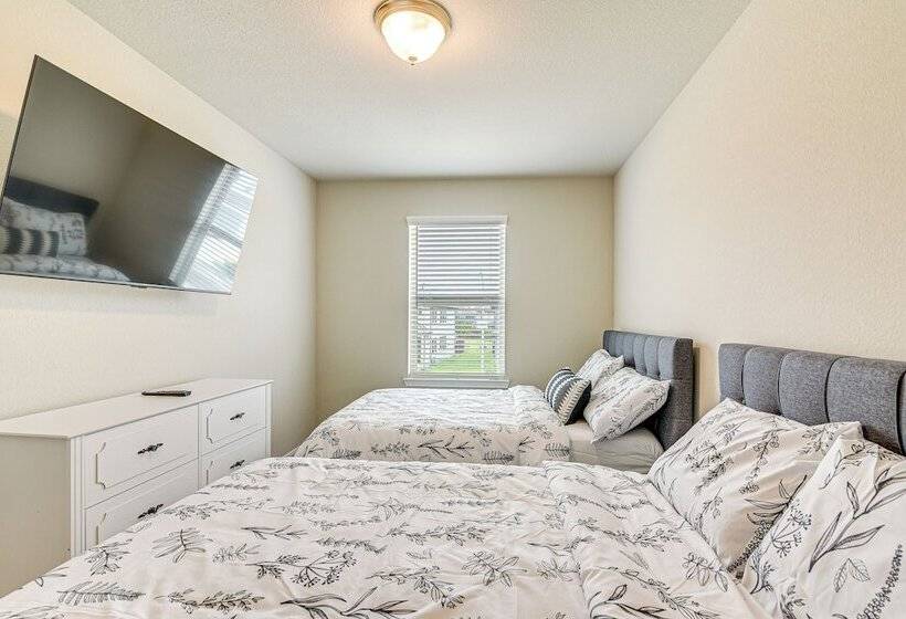 Welcoming Pasadena Home: 22 Mi To Downtown Houston