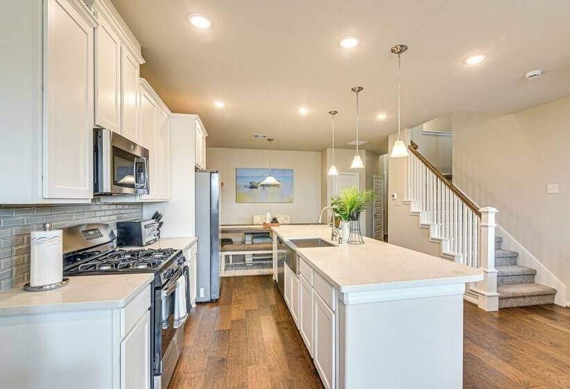 Welcoming Pasadena Home: 22 Mi To Downtown Houston