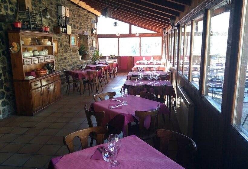 Albergue El Betato   Hostel