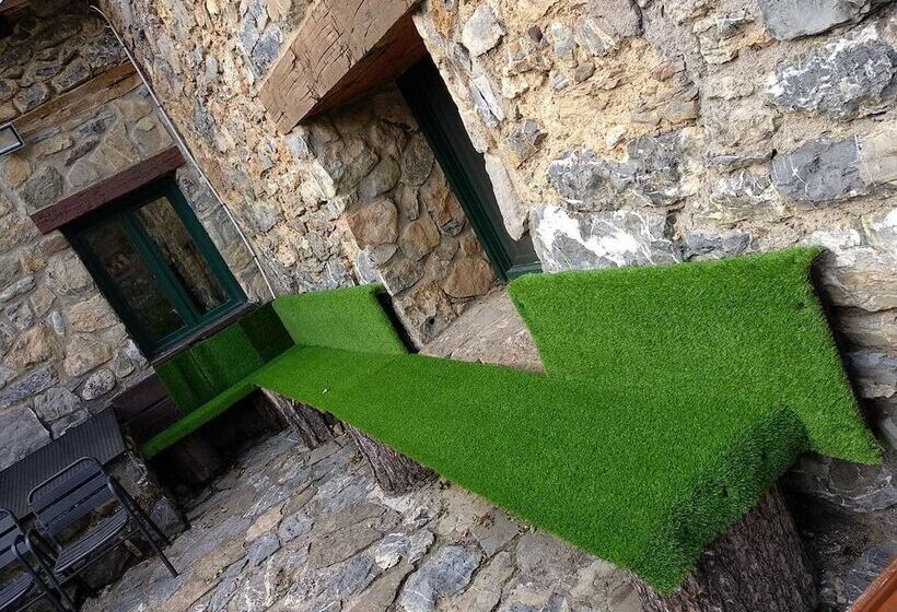 Albergue El Betato   Hostel