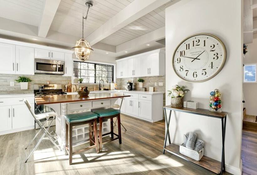 Alpine Cottage #2370