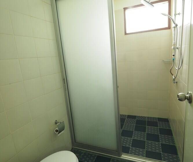 Arisa Hostel