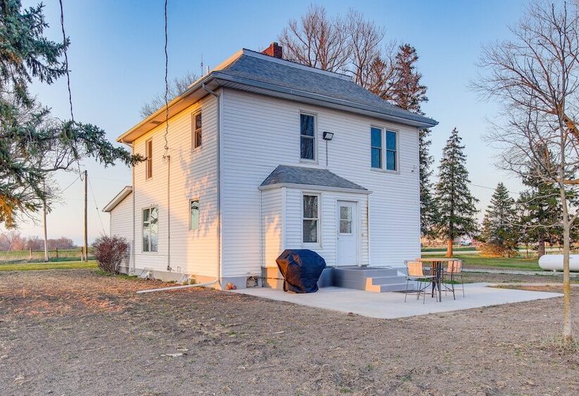 Barnes City House ~ 3 Mi To Hunting & Fishing!