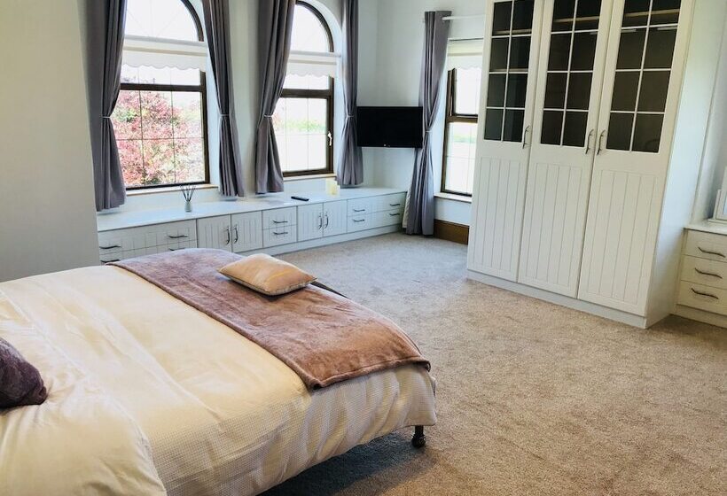 مبيت وإفطار Beechtree Manor