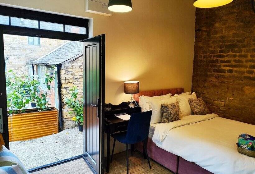 ベッドアンドブレックファースト Bankview