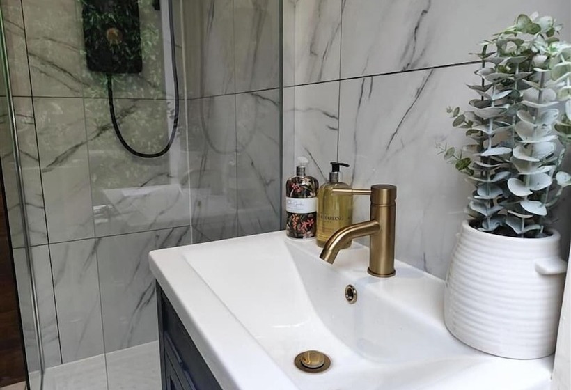 ベッドアンドブレックファースト Bankview