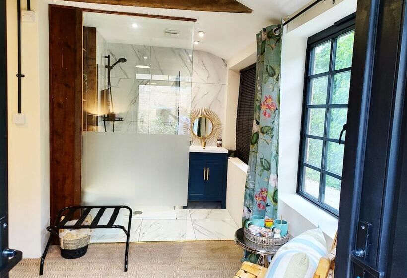 ベッドアンドブレックファースト Bankview