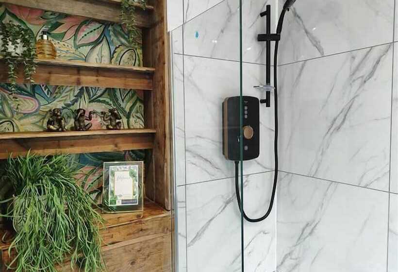 ベッドアンドブレックファースト Bankview