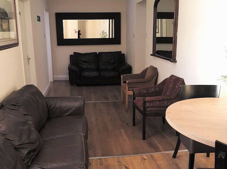 Bed and Breakfast Metropol Inn