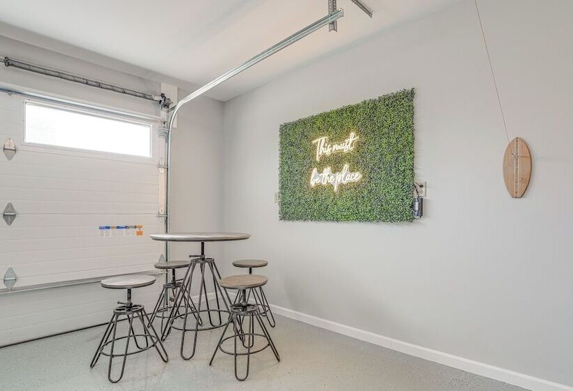 Benton Harbor Home W/ Fire Pit   2 Mi To Beach!