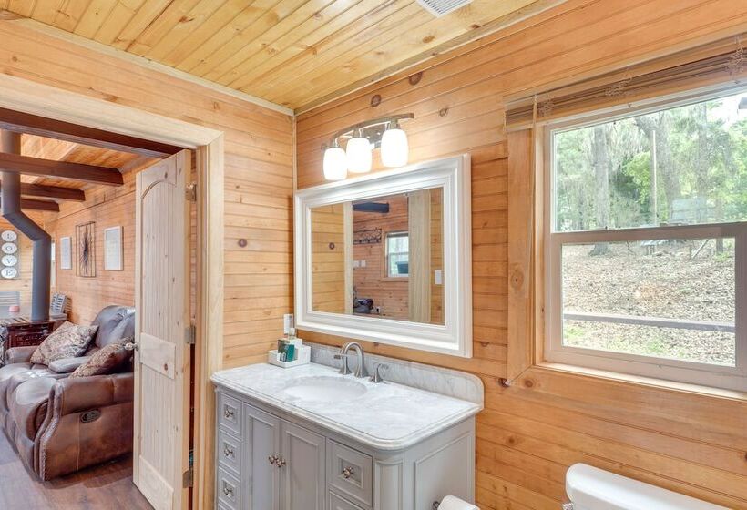 Cozy Hemphill Cabin W/ Lake Views & Deck!