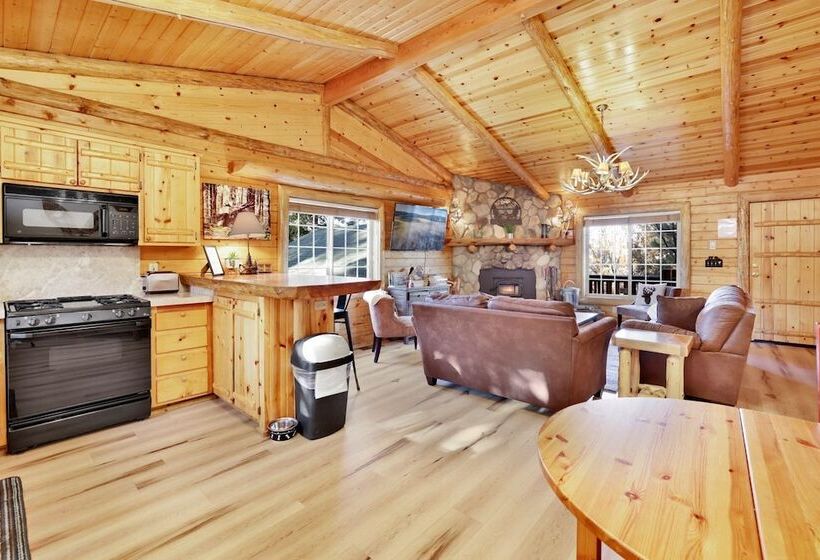 Crescenta Pines Log Cabin #2346