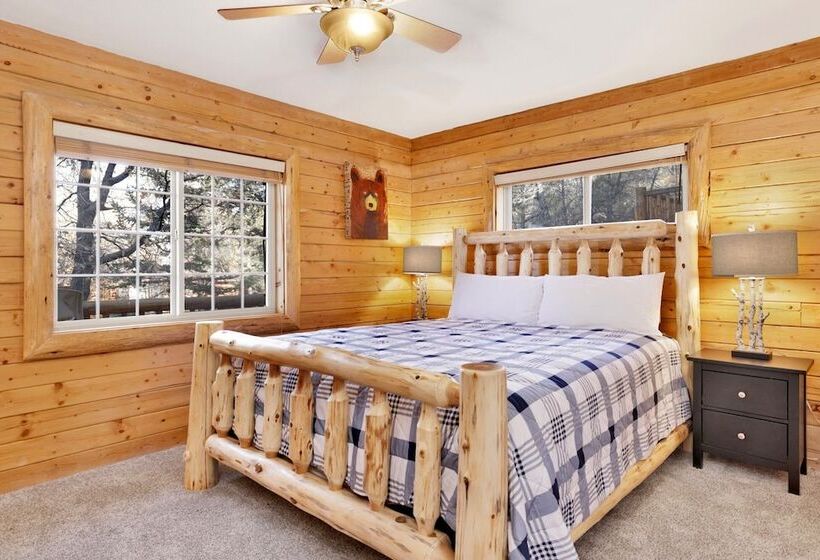 Crescenta Pines Log Cabin #2346