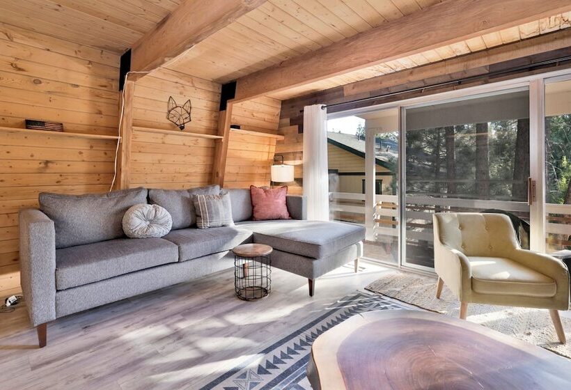 Fox & Bears Retreat #2190