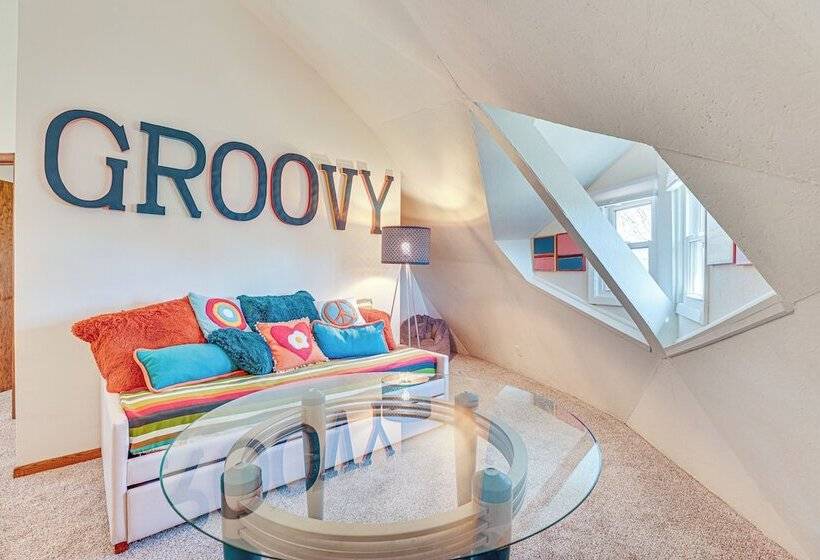 Geodesic Dome House: 18 Acres On Baraboo River!