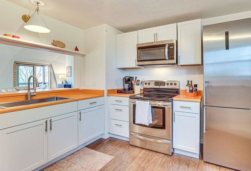 Geodesic Dome House: 18 Acres On Baraboo River!