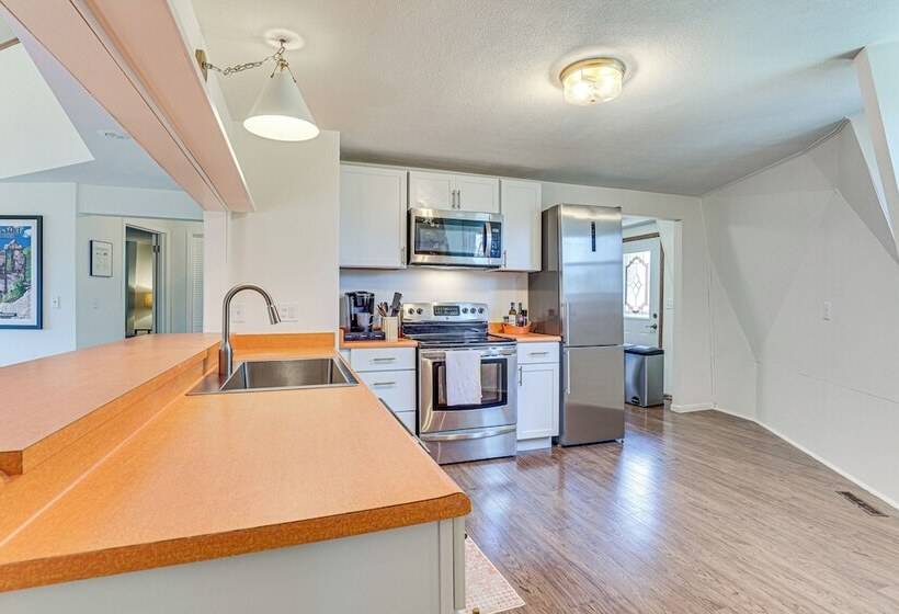 Geodesic Dome House: 18 Acres On Baraboo River!