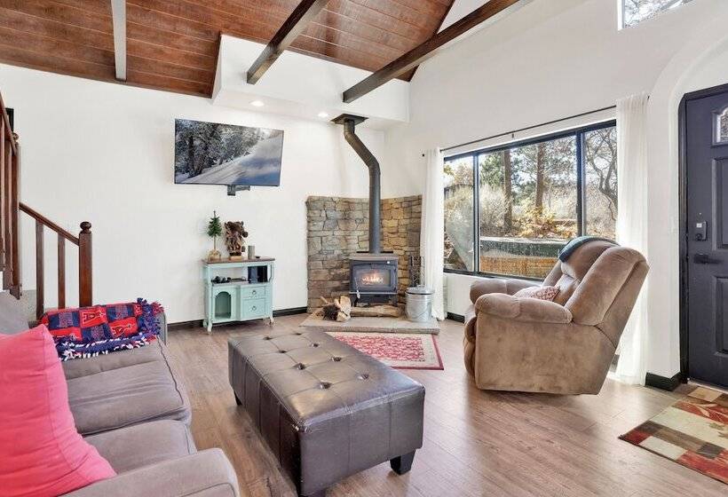 Georgia Street Retreat #2344