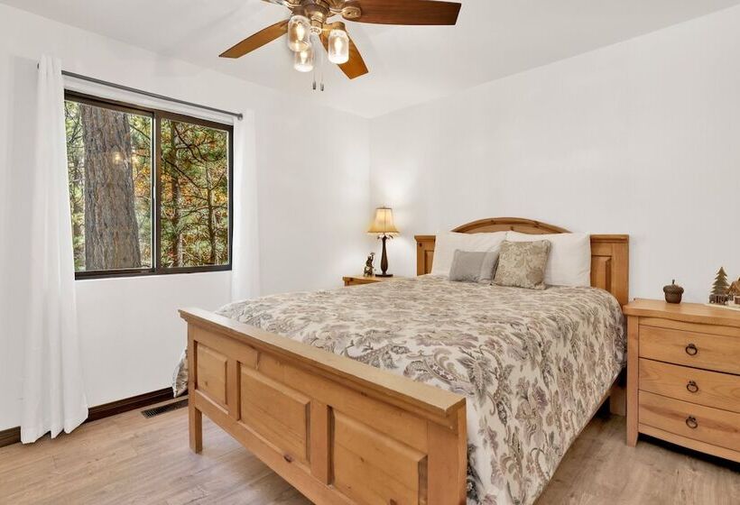 Georgia Street Retreat #2344