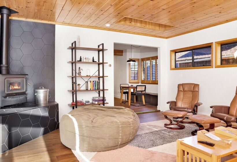 Gold Mountain Hideaway! #2350