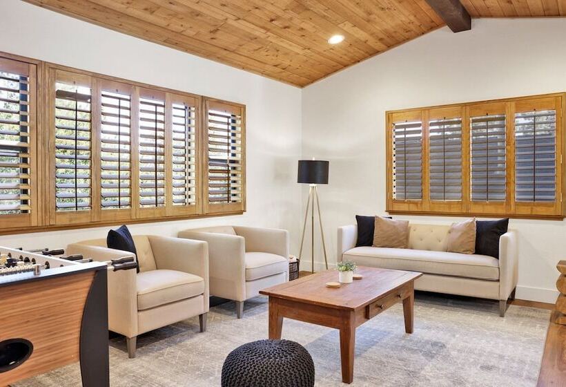 Gold Mountain Hideaway! #2350