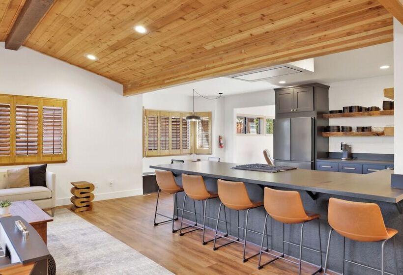 Gold Mountain Hideaway! #2350