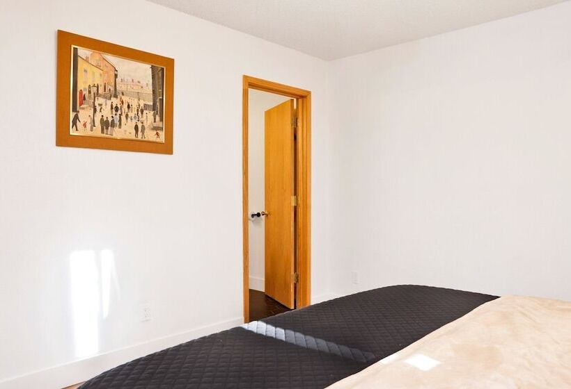 Gold Mountain Hideaway! #2350