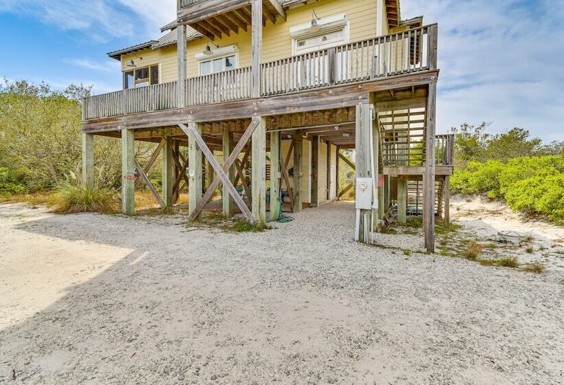 Gulf Shores Beach House W/ Deck: Walk To Shore!