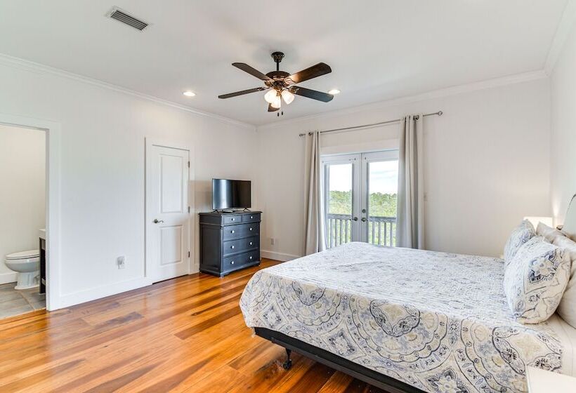 Gulf Shores Beach House W/ Deck: Walk To Shore!