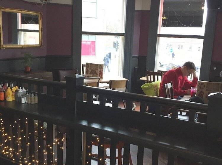 مسافرخانه Harley