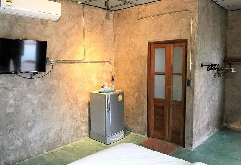 בית מלון כפרי Baan Nokhook Resort