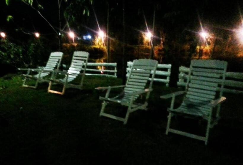 酒店 Banrai Chernma Resort