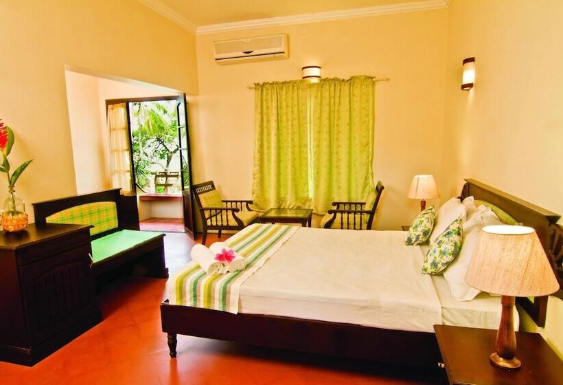 ホテル Blooming Bay - Clifftop Beach Resort