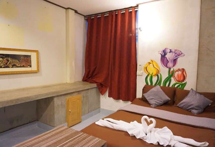 ホテル Chiangkhan Modern Home