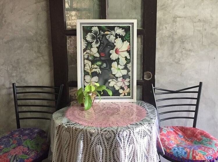 ホテル Chiangkhan Modern Home