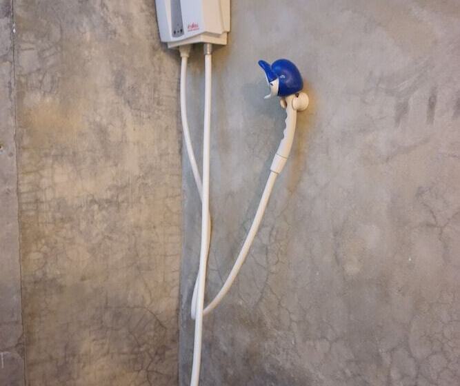 ホテル Chiangkhan Modern Home