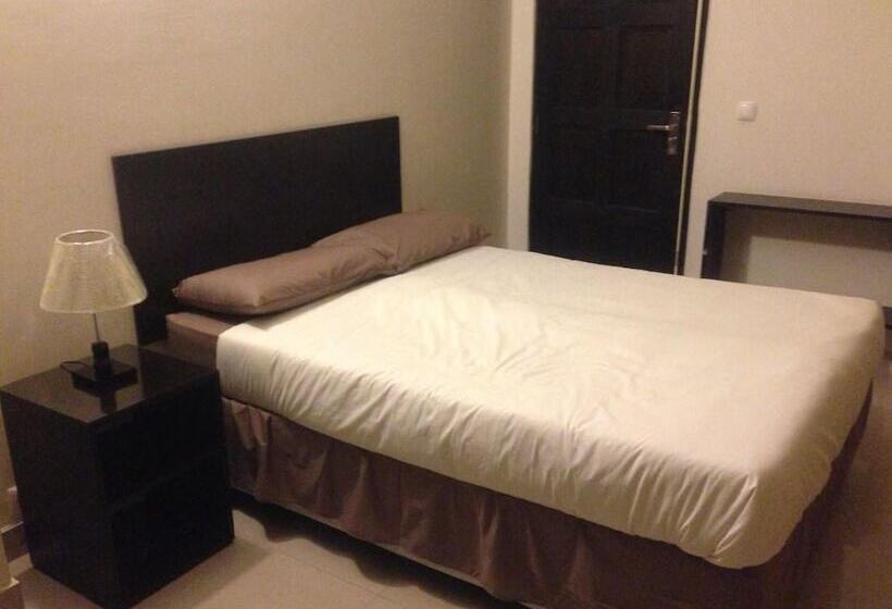 فندق Continental