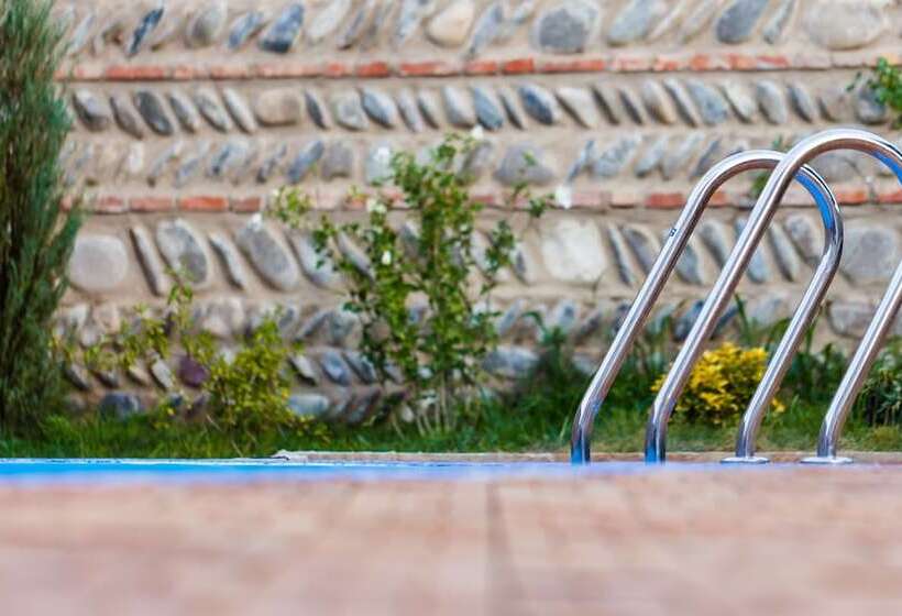 בית מלון כפרי Gino Wellness Mtskheta