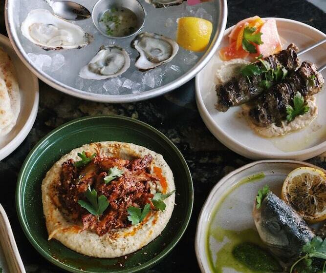 فندق Herringbone